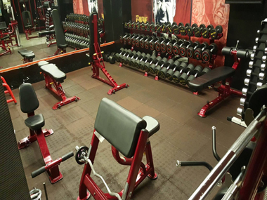 成吉思汗健身俱樂部